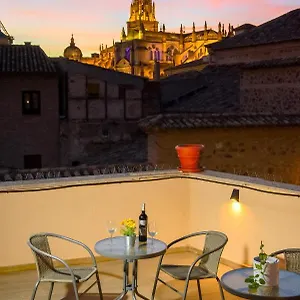  Apartment Menora